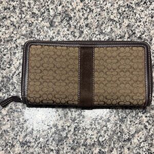 Coach Tan and Brown Signature Wallet